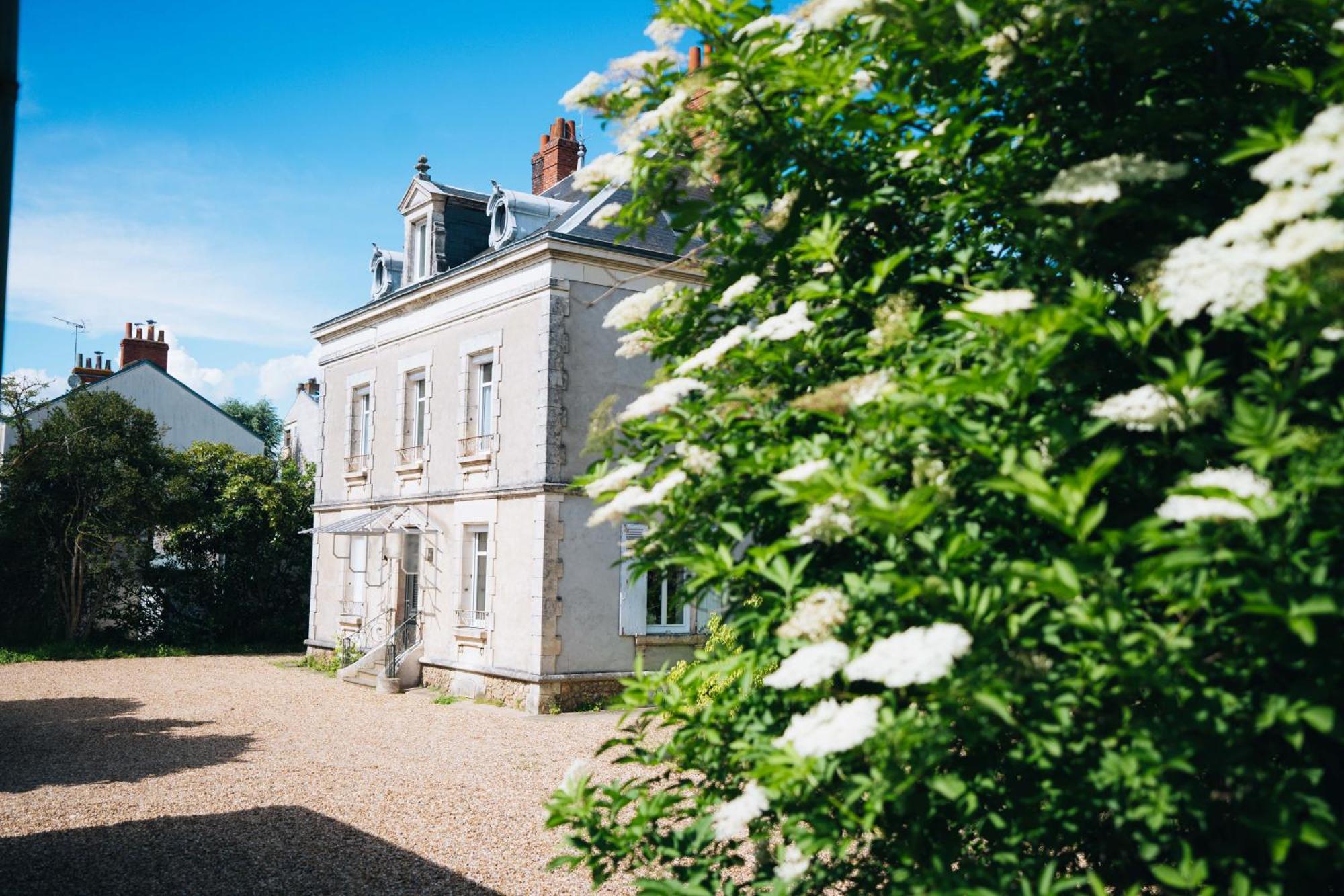 La Marjolaine - Demeure D'Hotes - Service Para-Hoteiier - Premium Chateauroux Bagian luar foto
