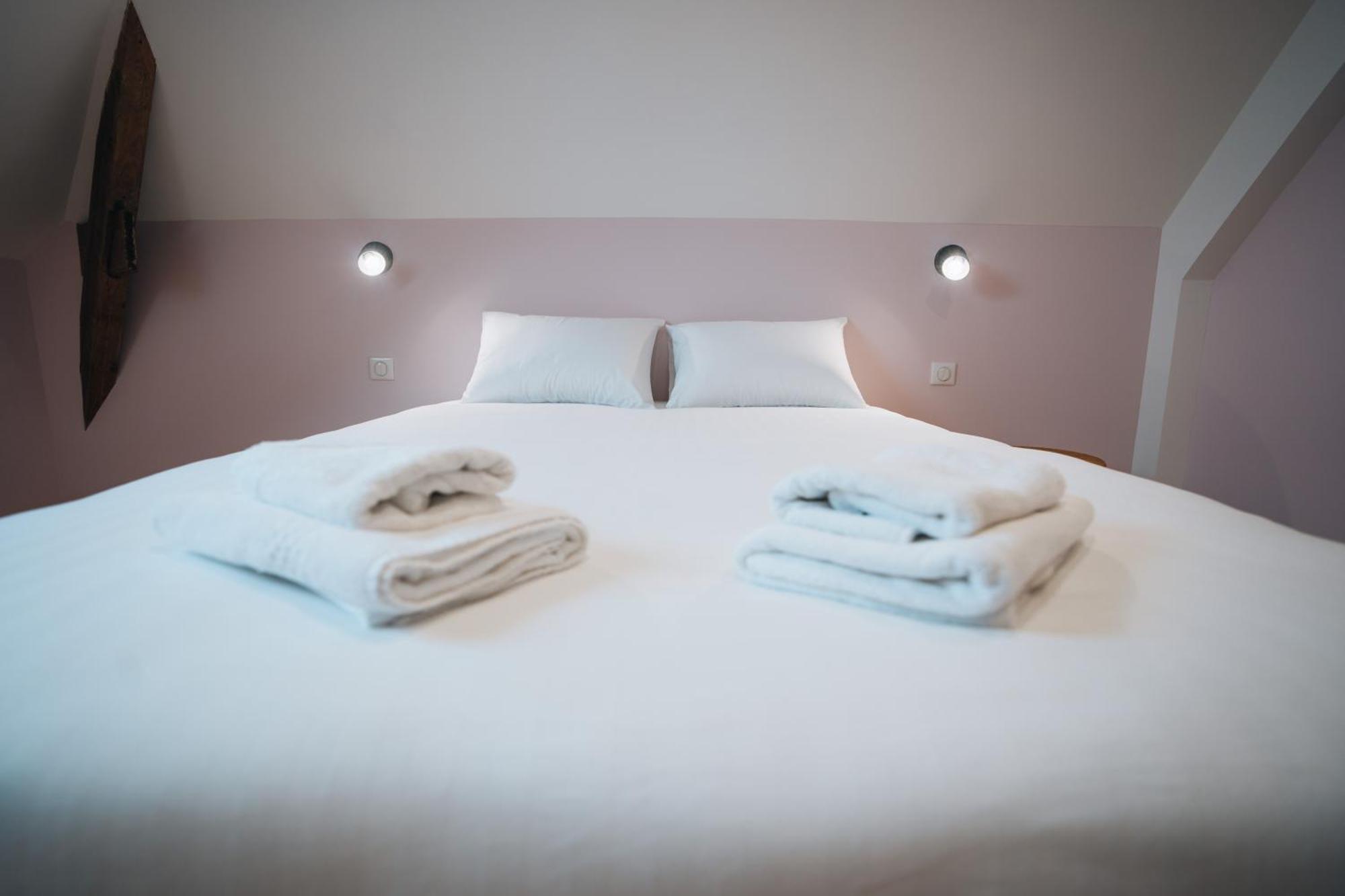 La Marjolaine - Demeure D'Hotes - Service Para-Hoteiier - Premium Chateauroux Bagian luar foto