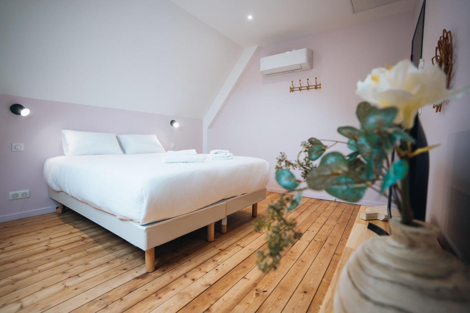 La Marjolaine - Demeure D'Hotes - Service Para-Hoteiier - Premium Chateauroux Bagian luar foto