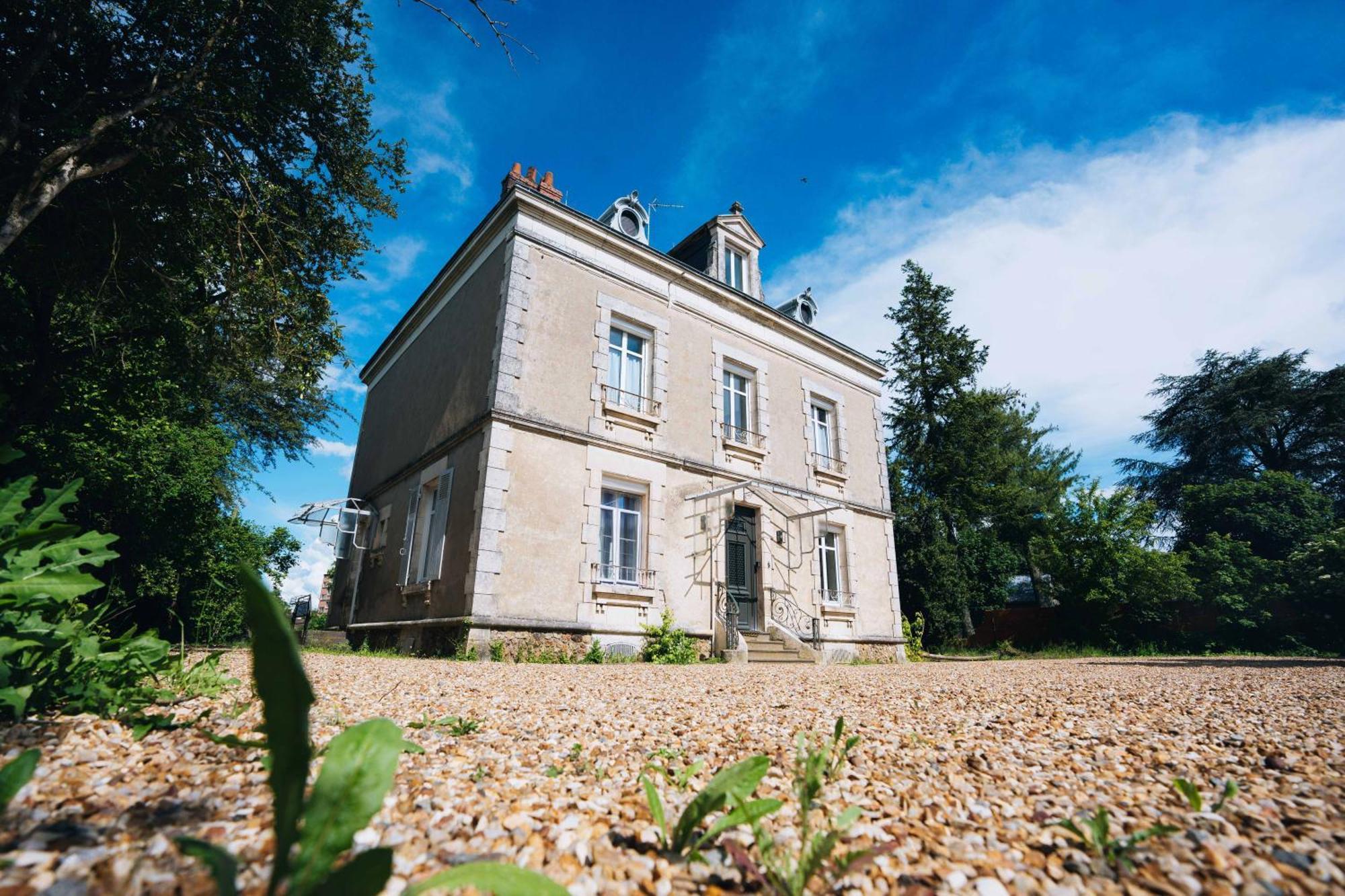 La Marjolaine - Demeure D'Hotes - Service Para-Hoteiier - Premium Chateauroux Bagian luar foto